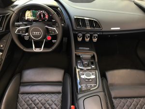 Audi R8 Spyder Interior